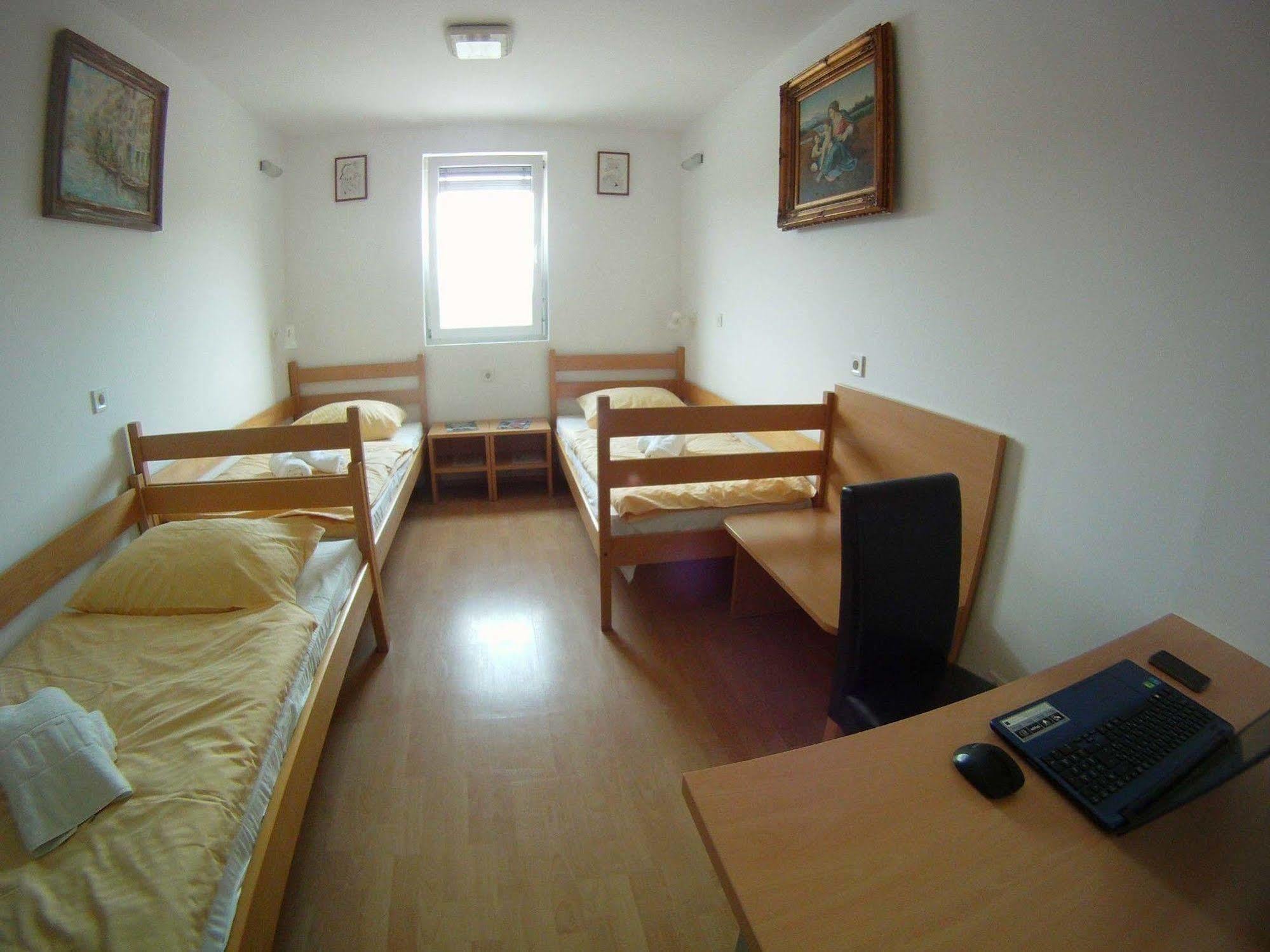 Hotel Galaksija Trebnje Exterior foto